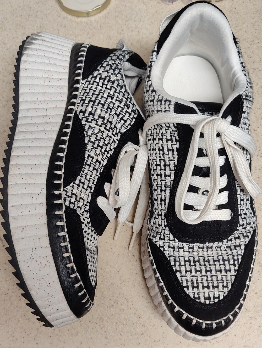 Universal ThreadSize 9 With Flaw
